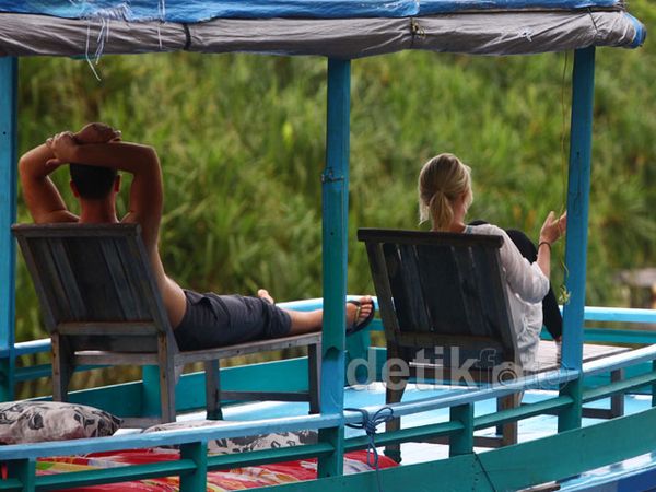 Ketenangan Mengarungi Sungai Sekonyer