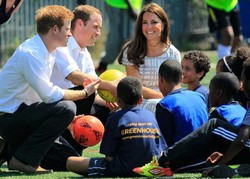 Kate Middleton, Pangeran William dan Harry Akhirnya Punya Akun Twitter