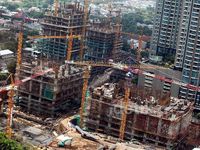Gedung Baru Pencakar Langit Menjamur di Jakarta