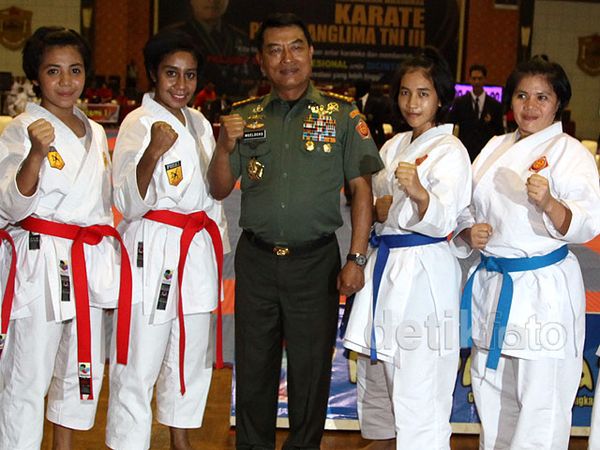 Pembukaan Kejuaraan Karate Piala Panglima TNI