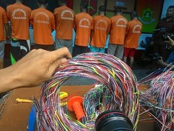 Komplotan Pencuri Kabel Telkom Ditangkap
