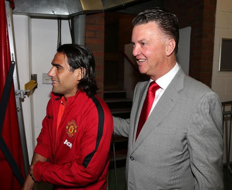 Tak Akur dengan Van Gaal, Falcao Bakal Cabut Akhir Musim