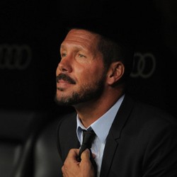 Tekanan Publik Bernabeu Tak Ciutkan Nyali Simeone