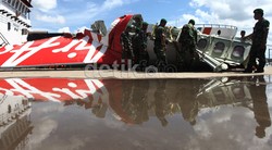 Mesin AirAsia QZ8501 Kemungkinan Dipotong di Bawah Laut