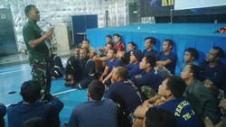 Penyelam di KRI Banda Aceh Menuju Titik Main Body QZ8501 Besok