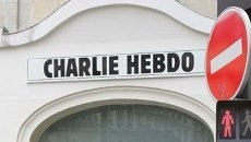 Protes Charlie Hebdo, Ratusan Demonstran Bentrok dengan Polisi Pakistan
