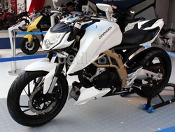 BMW-TVS Kian Serius Lahirkan Motor Sport Telanjang