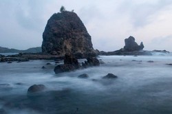 Serasa Pantai Pribadi di Watu Lumbung, Gunungkidul
