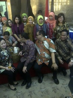 Selain Minum Jamu Bareng Menteri, Ini Cara Pengusaha Promosikan Jamu