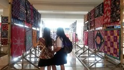 Keren, 1.500 Batik Tulis Karya Siswa St Aloysius Bandung Cetak Rekor Dunia