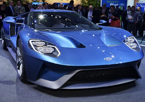 Mobil Super Ford GT
