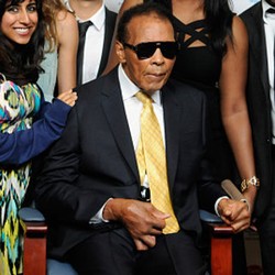 Muhammad Ali Masuk Rumah Sakit Lagi, Kondisinya Stabil