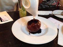 Chocolate Bomb, Menu Baru dari Hyde yang Siap Manjakan Lidah Pecinta Dessert