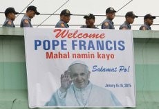 Ada Badai, Paus Fransiskus Buru-buru Tinggalkan Kota Tacloban Filipina