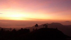 Sikunir, Tempat Terbaik Menanti Sunrise di Dieng
