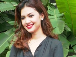 Punya Kakak Jupe, Dela Wulan Sering Diajak Nakal oleh Produser