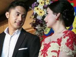 Pacaran Beda Usia 11 Tahun, Hengky Kadang Lebih Manja dari Sonya