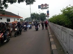 Motor Melawan Arus Nggak Ada Matinya di Jakarta!
