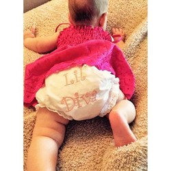 Pertamakalinya, Christina Aguilera Pamer Foto Anaknya Summer Rain