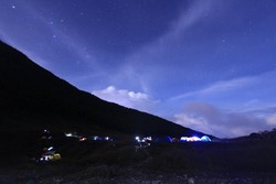 Jakarta Pasti Iri, Ada Langit Bertabur Bintang di Gunung Gede