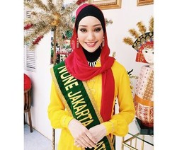 Mengenal Vina Muliana, Pemenang None Jakarta Pertama yang Berhijab