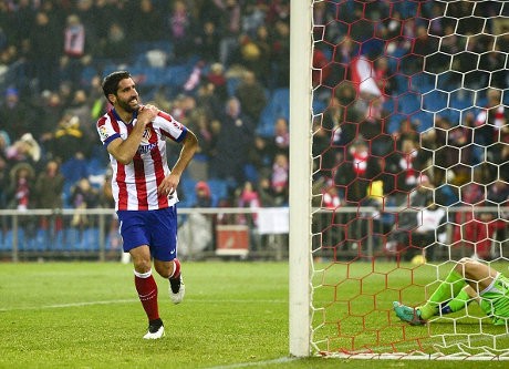 Atletico Tundukkan Granada 2-0