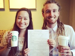 Unik, 5 Pasangan Ini Pilih Menikah di Starbucks