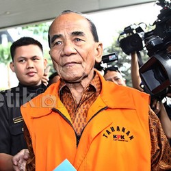 Annas Maamun Jadi Tersangka Pemberian Suap ke Anggota DPRD