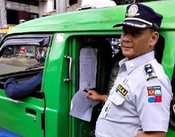 Tarif Angkot di Bogor Turun Rp 500 Hanya untuk Pelajar