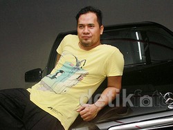 Ada Pacar Cadangan, Ipul Pilih Calon Istri Seperti Audisi