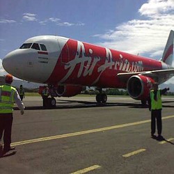 Jonan Atur Tiket Pesawat Murah, Ini Tanggapan Bos AirAsia