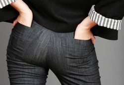 Ilmuwan Sebut Perempuan Berbokong Besar Anaknya Pintar