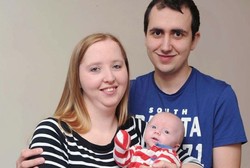 4 Tahun Menunggu, Akhirnya Pasangan Ini Punya Anak Berkat Lem Khusus