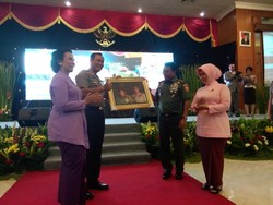 Panglima TNI Hadiri Upacara Pelepasan Jenderal Sutarman di PTIK