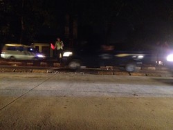 Avanza yang Ditabrak Outlander Seret 2 Motor Hingga Masuk Jalur TransJ