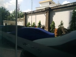 Di Jakarta Setidaknya 11 Mobil Subaru Diselumuti