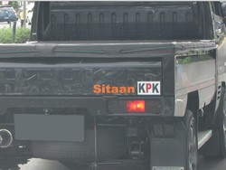 Wah, Mobil Sitaan KPK Ini Berkeliaran di Jalanan