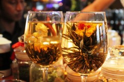 Unik! Teh Romeo & Juliet di Shanghai