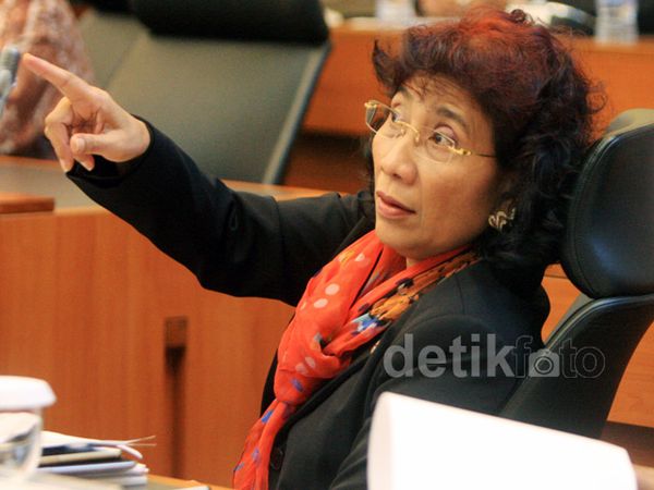 Di Depan DPR Menteri Susi Akan Konsisten Tangkap Kapal Ilegal