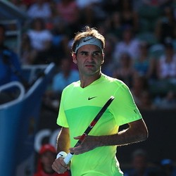 Federer Dipaksa Main Empat Set