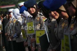 Mabes Polri: Aturan Soal Polwan Berjilbab Segera Rampung