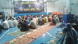 Ketika Prajurit di KRI Banda Aceh Berdoa Bersama untuk Korban AirAsia