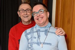 Kisah Graham, Suami yang Tetap Setia Meski Sang Istri Berubah Jadi Lelaki