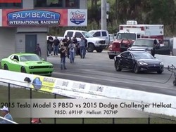Mobil Listrik Tesla vs Dodge Challenger SRT Siapa yang Menang?