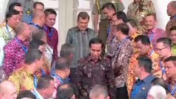 Soal Pilkada Serentak, Jokowi: Para Bupati Seneng Banget