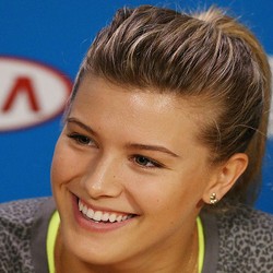 Ketika si Unyu Genie Bouchard Kembali Dibuat Tersipu Malu