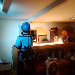 Warga Kolong Tol Lodan Ancol Pasrah Listriknya Dipadamkan