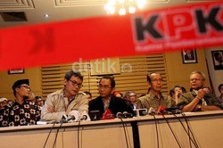Firasat Terakhir dan Aksi Kemas-kemas Bambang Widjojanto Sebelum Ditangkap