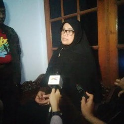 Ketika Hendak Dilakban, Bambang Sedang Kuliahi Anaknya