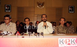 Abraham Samad dan Para Tokoh Pendukung KPK Bertolak ke Bareskrim Polri